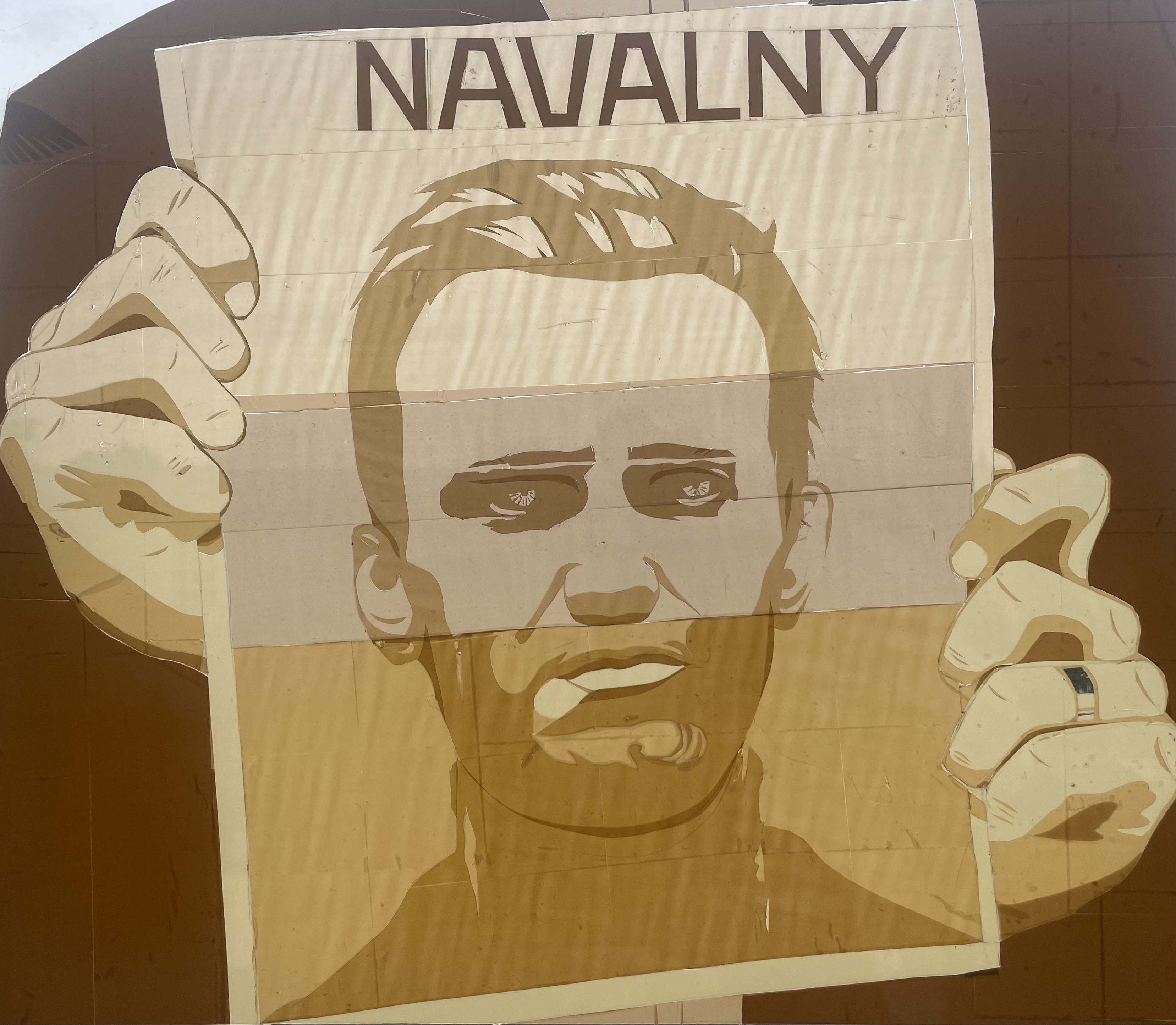 Hier sollte ein Protestbild zu dem Tod von Alexei Navalny sein.